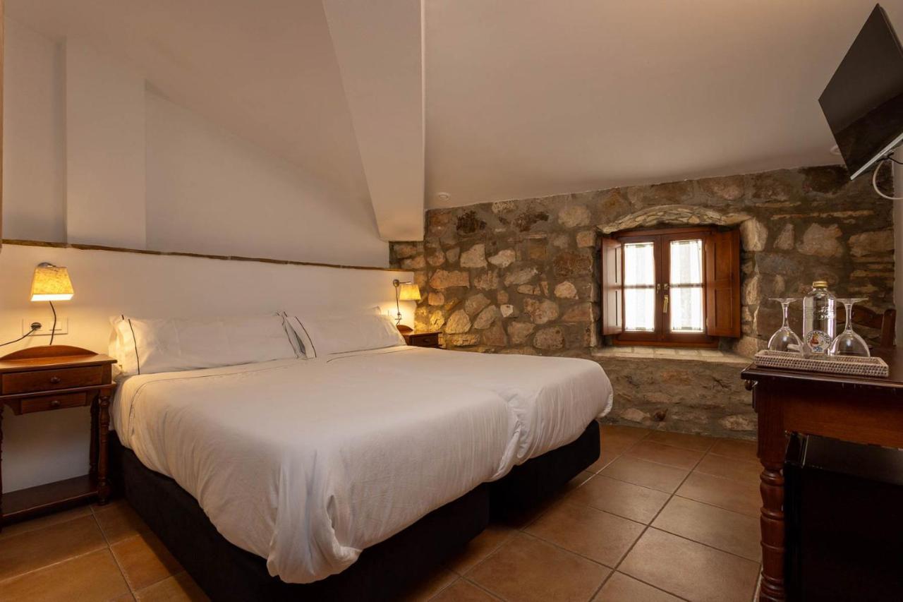 Hotel Tugasa Y Rurales La Villaluenga Del Rosario
