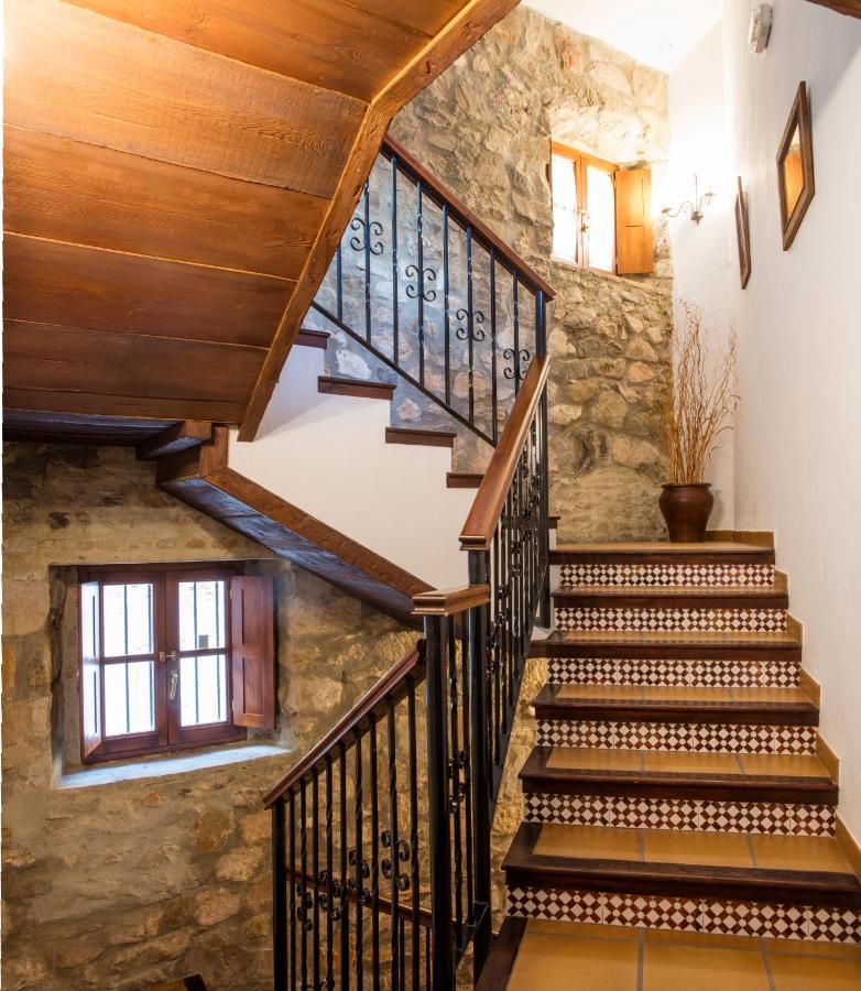Tugasa La Hotel 2*