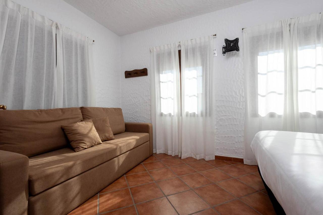 Hotel Tugasa La Villaluenga Del Rosario